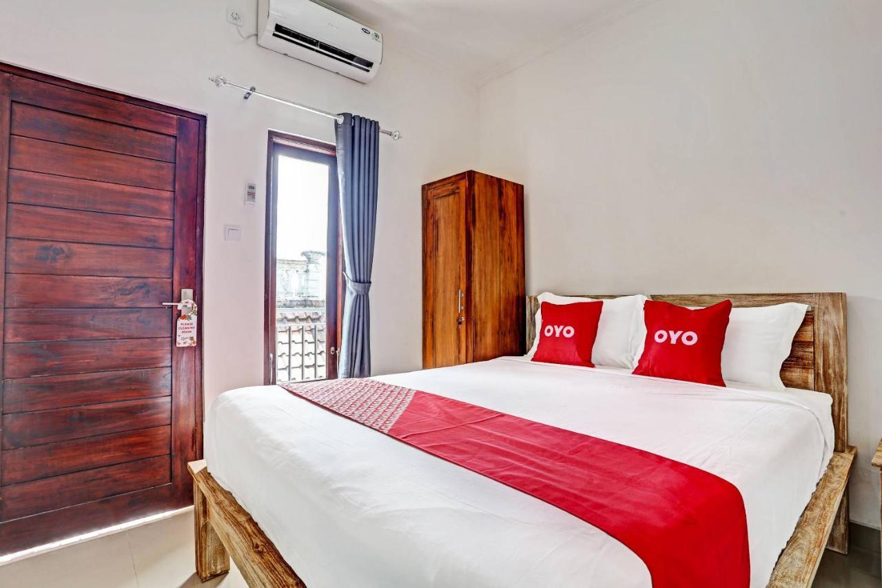 Oyo 91080 Kubu D&D Guesthouse Seminyak Exterior foto